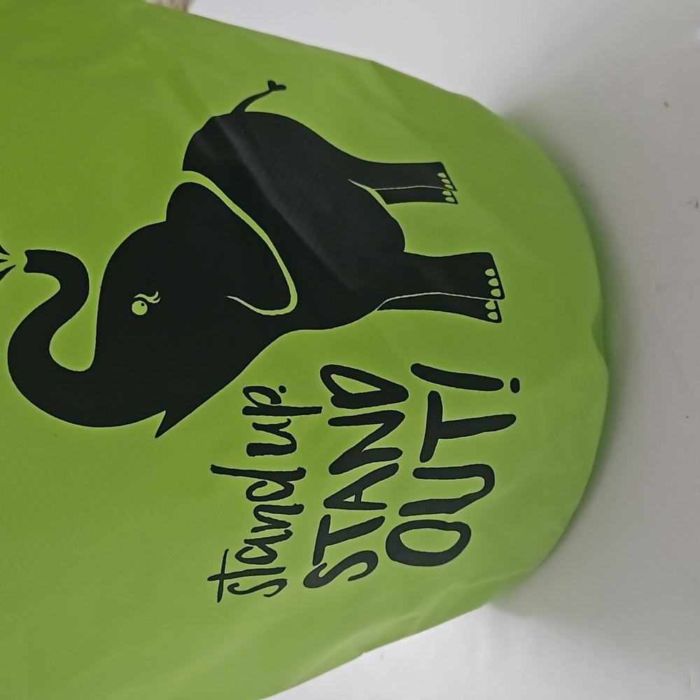 Waterproof dry bag 11x14 when not closed up NEW - Picture 2 of 7